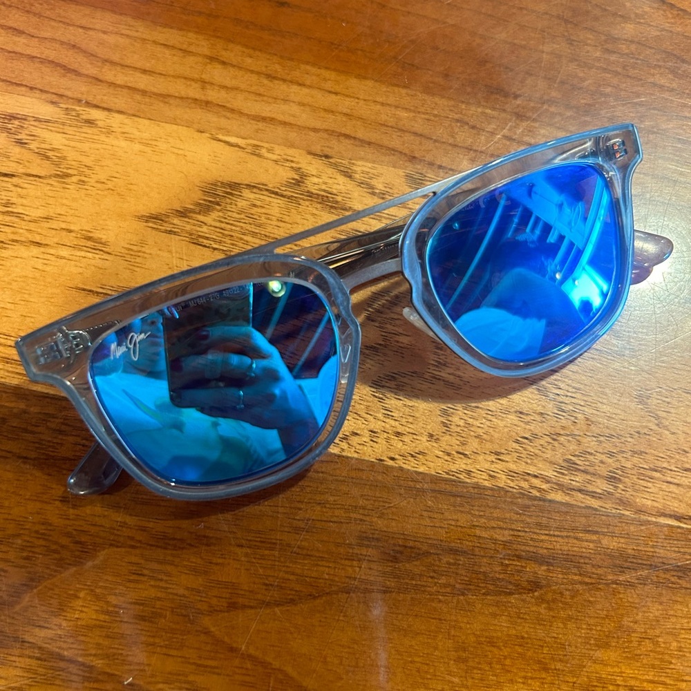 Women’s Maui Jim sunglasses